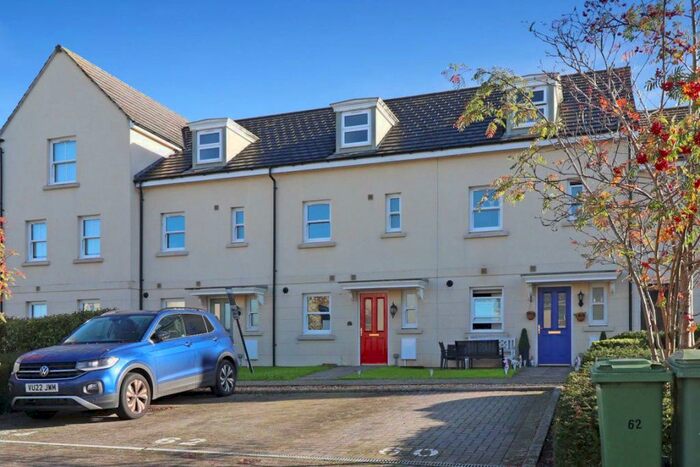 4 Bedroom House To Rent In Oakley, GL52