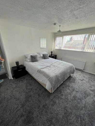 5 Bedroom End Of Terrace House To Rent In Fairford Terrace, Leeds, LS11