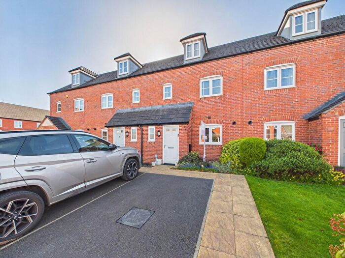 3 Bedroom Terraced House For Sale In Green Howards Road, Saighton, CH3