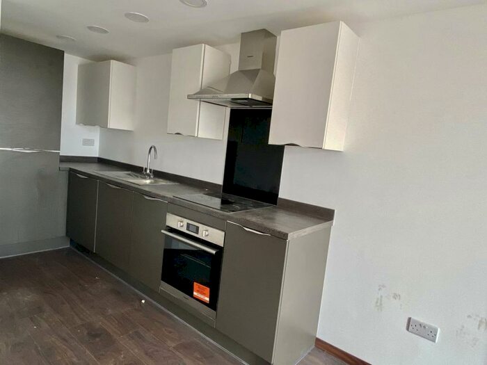 Flat To Rent In Solihull Heights, Sheldon, B26