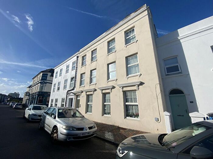 1 Bedroom Flat To Rent In Latimer Road, Eastbourne, BN22