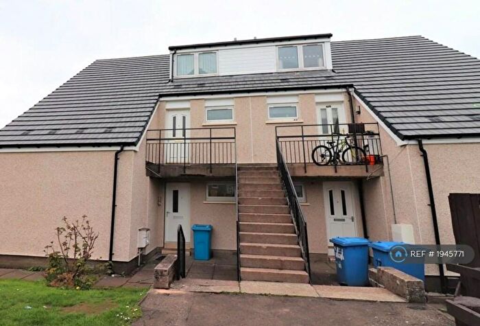 3 Bedroom Maisonette To Rent In Loch Trool Way, Whitburn, Bathgate, EH47