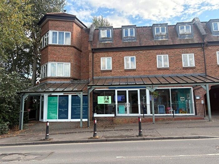 2 Bedroom Flat For Sale In Keymer Road, Hassocks, BN6
