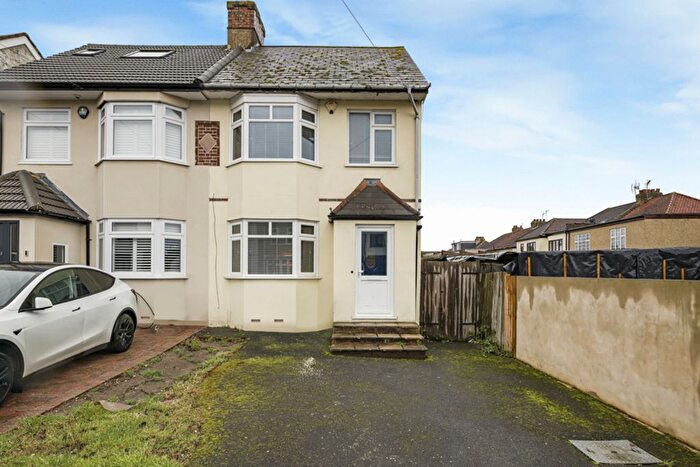 3 Bedroom Semi Detached House To Rent In Boundary Road, Sidcup, DA15