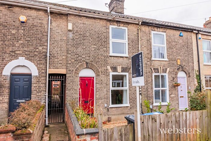 3 Bedroom Terraced House For Sale In Newmarket Street, Norwich, NR2