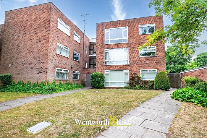 2 Bedroom Apartment For Sale In Spreadbury Close, Harborne, Birmingham, B17