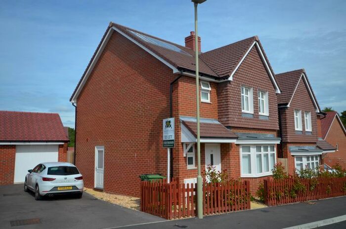 3 Bedroom Detached House To Rent In Way Field Close, Boorley Park, Botley SO32