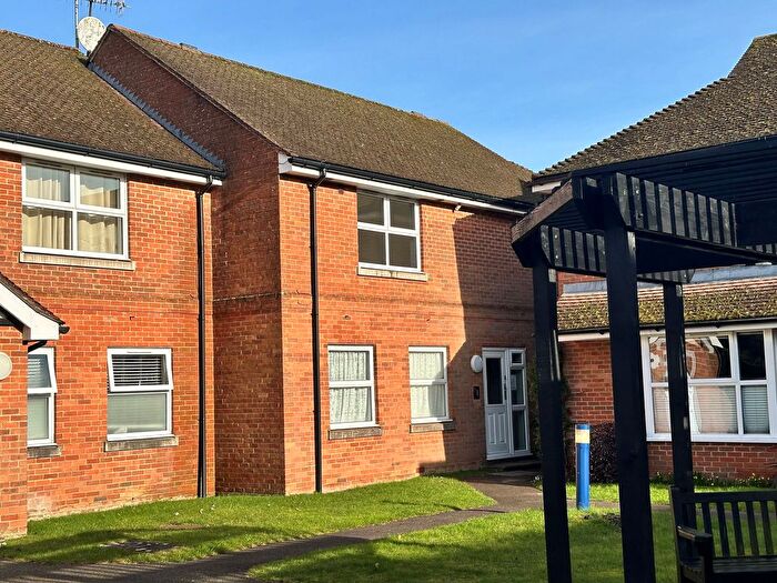 1 Bedroom Flat To Rent In Brunswick Place, Amersham Road, High Wycombe, HP13
