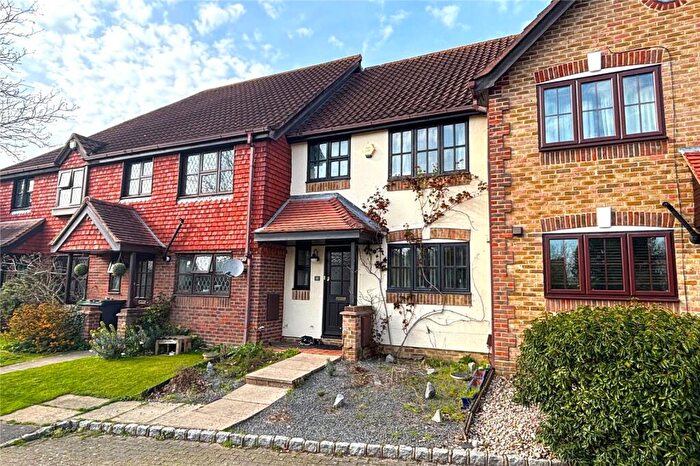Terraced House For Sale In Rosewood Way, West End, Woking, Surrey, GU24