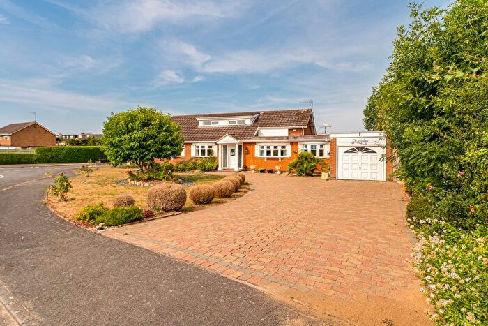 3 Bedroom Detached Bungalow For Sale In Warkton Lane, Barton Seagrave, NN15