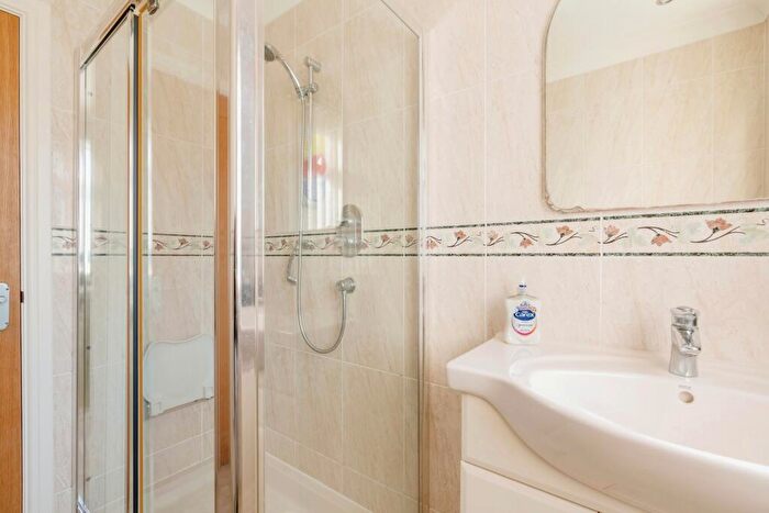 2 Bedroom Bungalow For Sale In Highfield Avenue, Burnley, Lancashire, BB10
