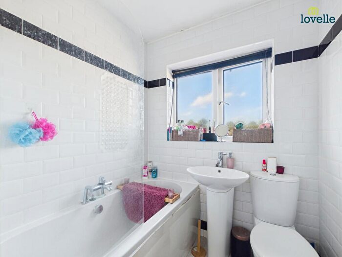 2 Bedroom Semi-Detached House For Sale In St. Peters Avenue, Lincoln, LN6