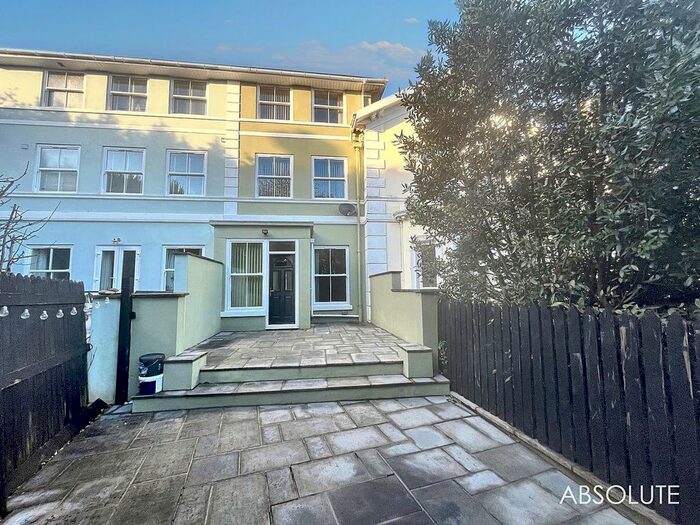 4 Bedroom Terraced House To Rent In Ellesmere Road, Torquay, TQ1
