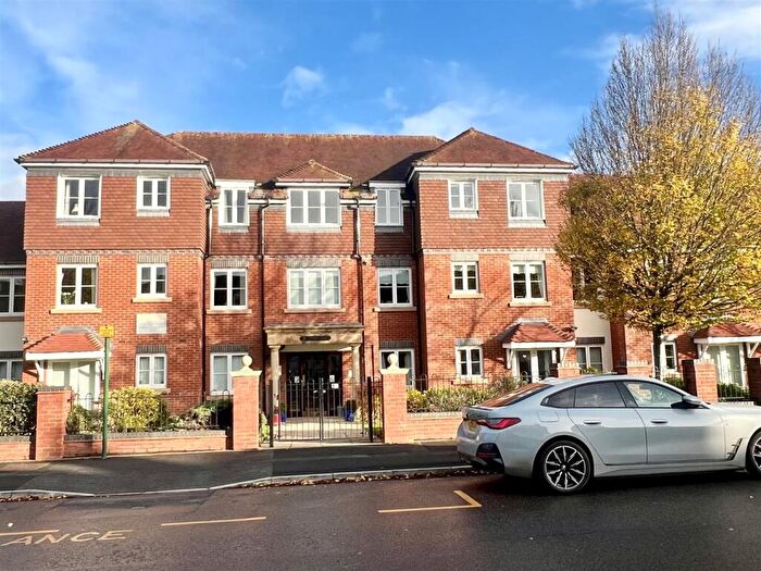 1 Bedroom Retirement Property For Sale In Union Road, Shirley, Solihull, B90