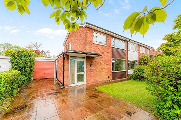 3 Bedroom Semi-Detached House For Sale In Clarence Avenue, Widnes, WA8