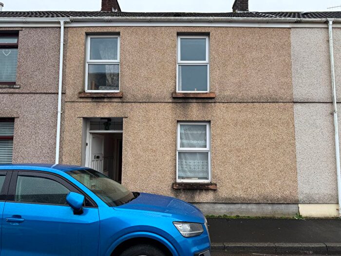 3 Bedroom Semi Detached House For Sale In Pen Y Fon Street, Llanelli, SA15