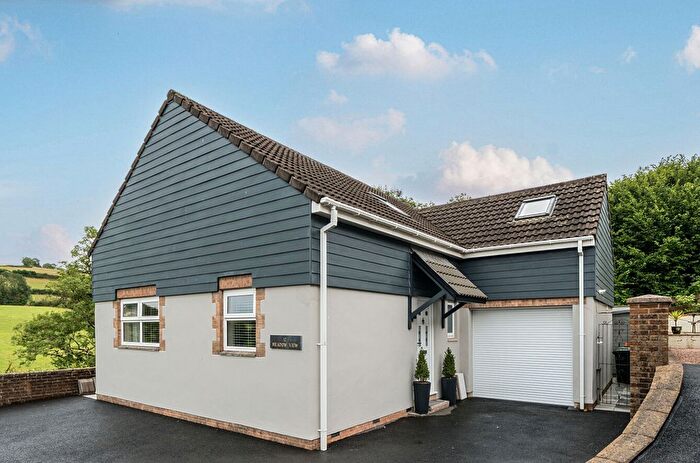 4 Bedroom Detached House For Sale In Embury Close, Kingskerswell, TQ12