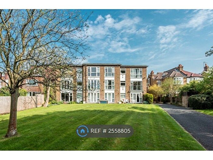 1 Bedroom Flat To Rent In Lynne Court, London, SW20