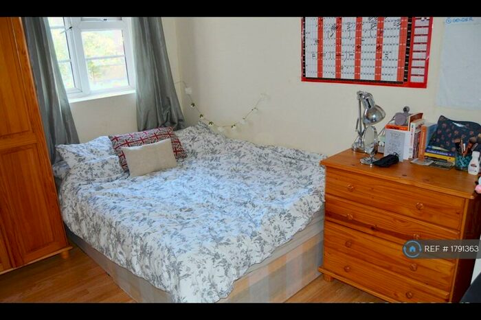 5 Bedroom Flat To Rent In Ellen Terry Court, London, NW1