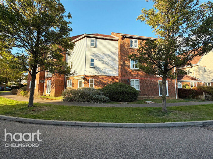 3 Bedroom Apartment For Sale In Wickham Crescent, Chelmsford, CM1