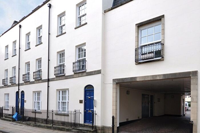 1 Bedroom Flat To Rent In St Georges Place, Cheltenham, GL50