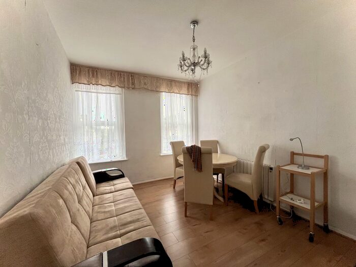 1 Bedroom Flat To Rent In Church Street, London, N9