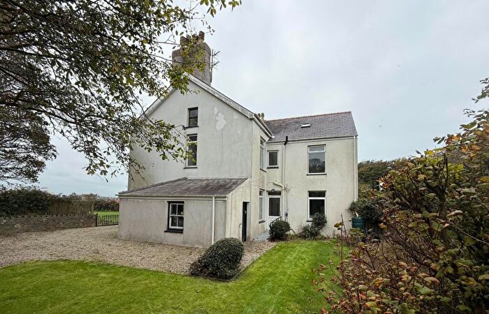 6 Bedroom Semi-Detached House For Sale In Lon Tan Y Bryn, Morfa Nefyn, Pwllheli, Gwynedd, LL53