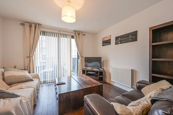 1 Bedroom Flat For Sale In Kingfisher Heights, , Royal Docks, London, E16