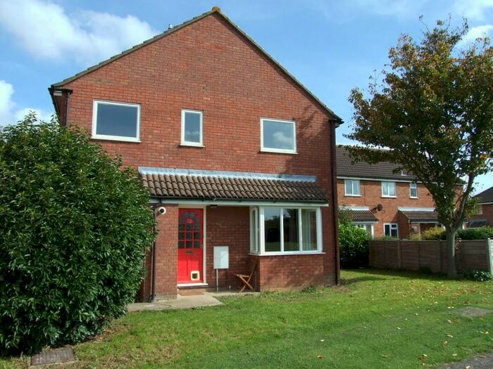 2 Bedroom Mews To Rent In Spencer Drive, St. Ives, PE27