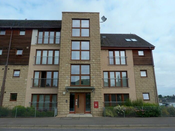 2 Bedroom Flat To Rent In South Street, Elgin, IV30