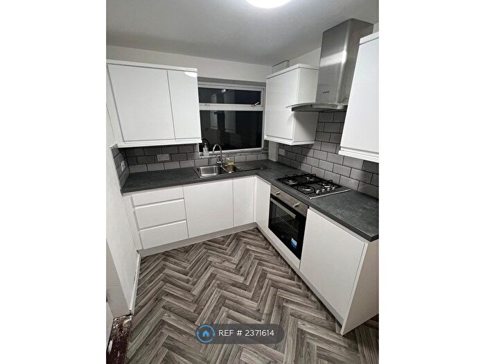 3 Bedroom Semi-Detached House To Rent In Pace Crescent, Bilston, WV14