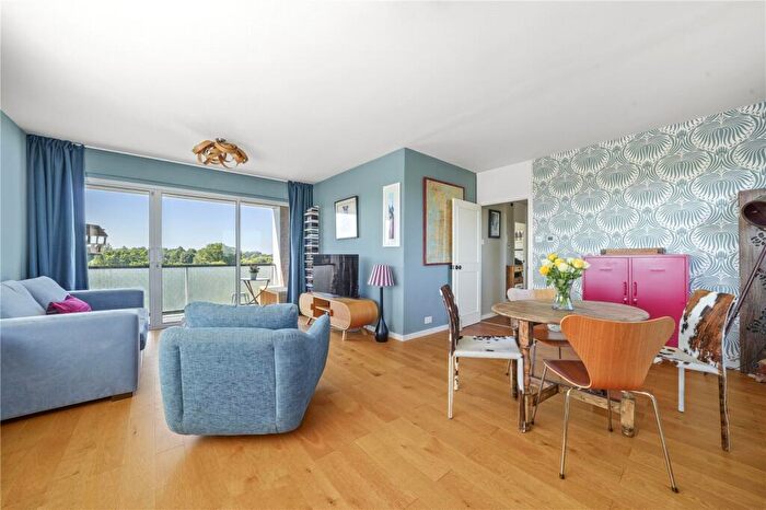 2 Bedroom Apartment For Sale In Sheldon Avenue, N6