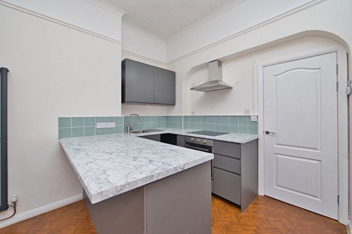 1 Bedroom Flat To Rent In Surrey Road, Cliftonville, Margate, CT9