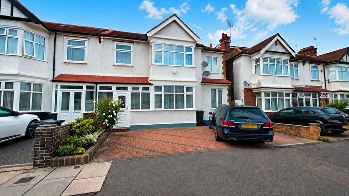 5 Bedroom Terraced House To Rent In St. Georges Road, Ilford, IG1