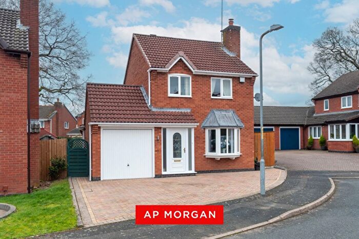 3 Bedroom Detached House For Sale In Otter Close, Winyates Green, Redditch, Worcestershire, B98