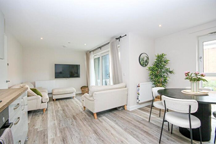 1 Bedroom Apartment For Sale In Hathor, Norwich, NR1