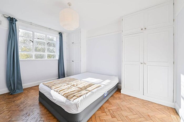 1 Bedroom Flat To Rent In X, Bloomsbury, London, WC1H