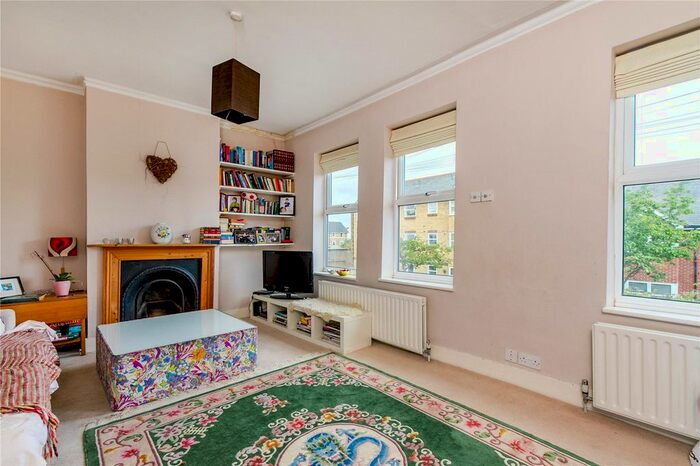 3 Bedroom Maisonette To Rent In Avondale Road, Mortlake, SW14