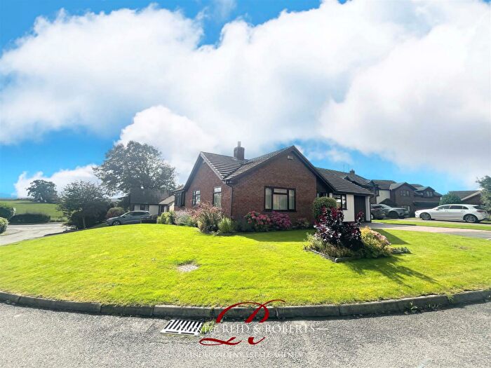 3 Bedroom Detached Bungalow For Sale In Parc Offa, Trelawnydd, LL18