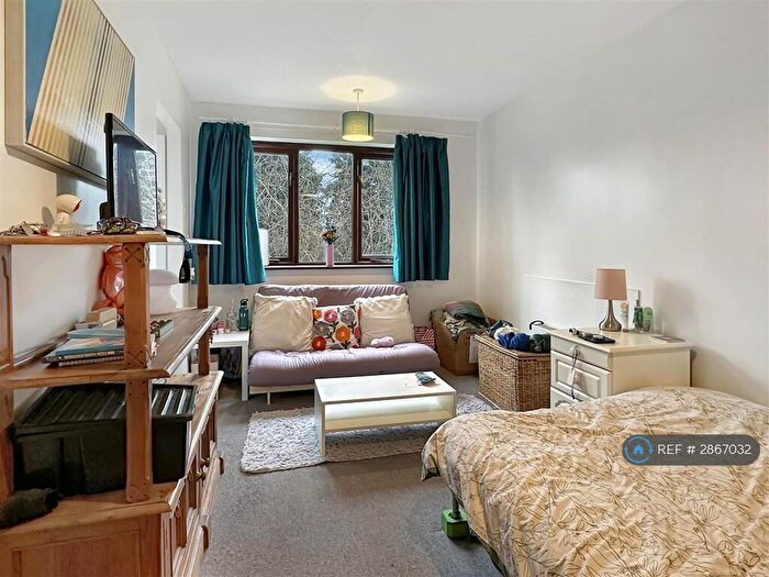 Studio To Rent In Corrie Road, Cambridge, CB1