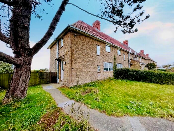 3 Bedroom Terraced House For Sale In Yeovil Road, Yeovil, BA22