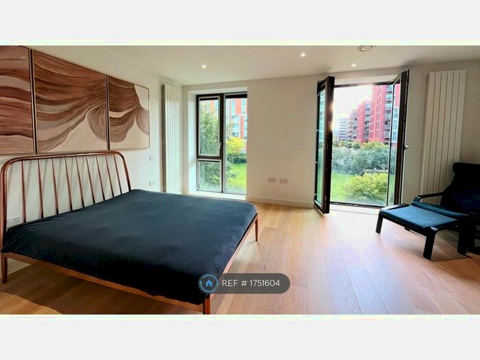 Studio To Rent In Kelson House, London, E16