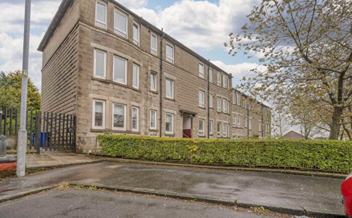 2 Bedroom Flat To Rent In Hillhouse Street, Springburn, Glasgow, G21