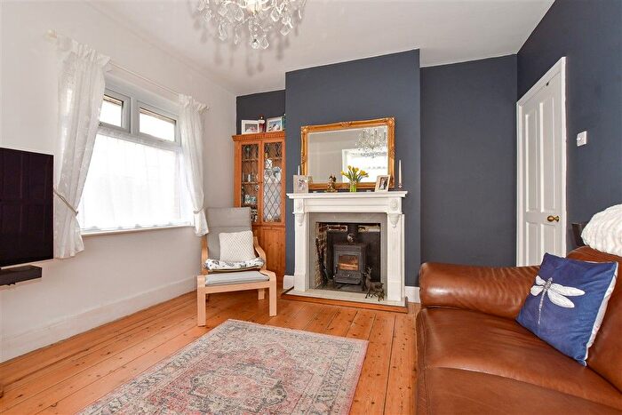 3 Bedroom Detached Bungalow For Sale In Araluen Way, Lake, Isle Of Wight, PO36