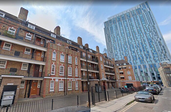 4 Bedroom Flat To Rent In Bell Lane, E1