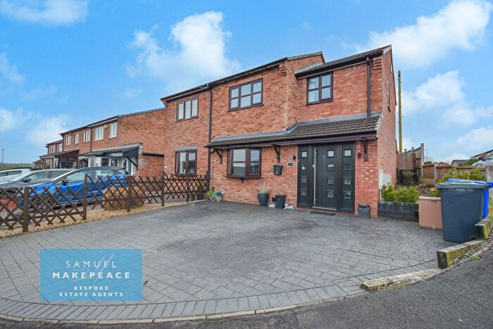 3 Bedroom Semi Detached House To Rent In Sandwick Crescent, Birches Head, Stoke On Trent, ST1