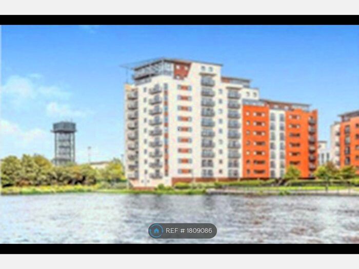 2 Bedroom Flat To Rent In Galleon Way, Cardiff, CF10