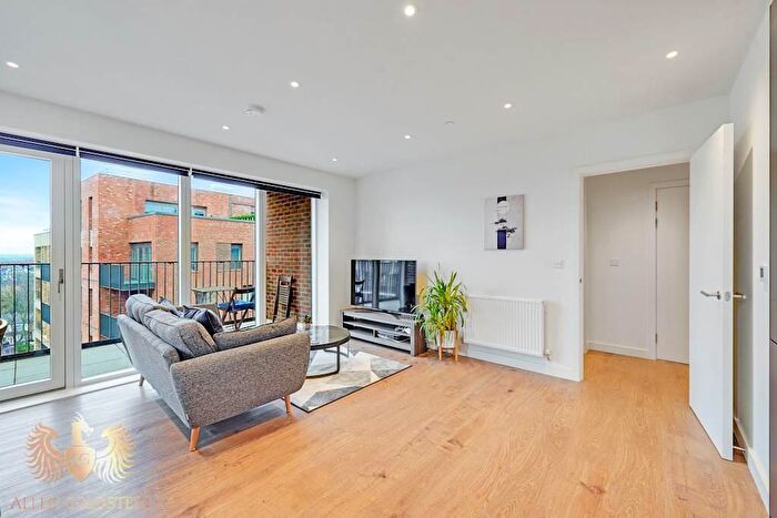 1 Bedroom Flat To Rent In Mary Neuner Road, London, N8