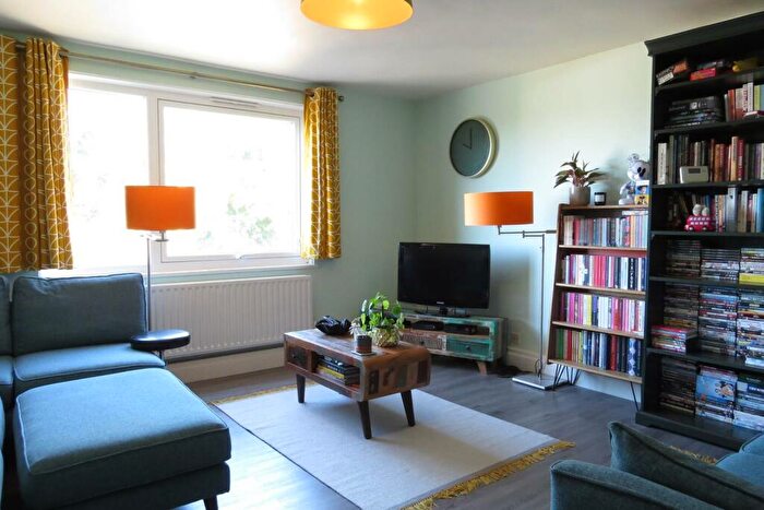 3 Bedroom Apartment To Rent In Priory Crescent, Upper Norwood, London, SE19