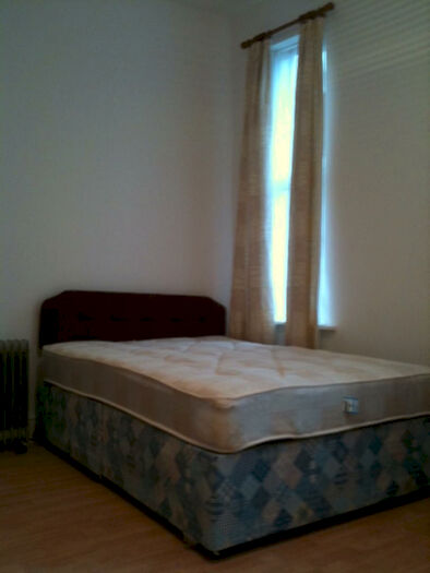 Studio To Rent In Somerfield Road, Finsbury Park, N4